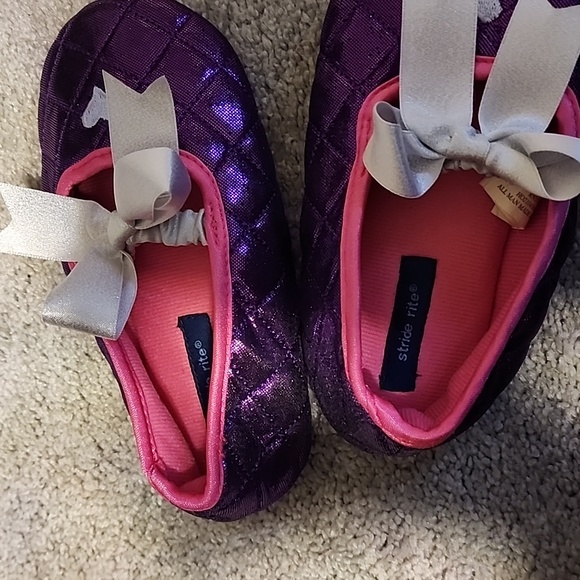Stride rite slippers size 9/10 - Picture 6 of 6